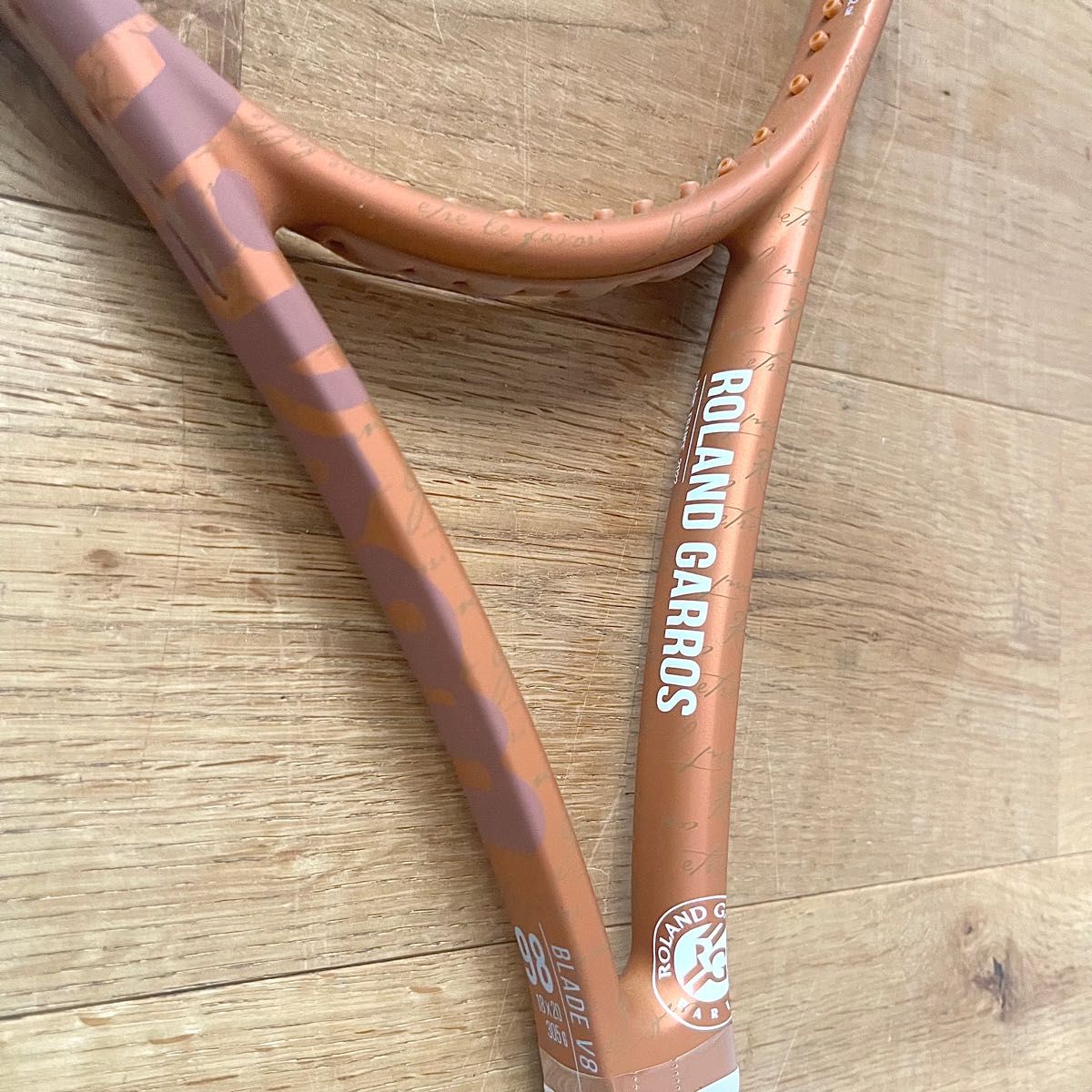 新品ウィルソンブレード98 18x20 V8 0 G2 希少モデル ローランギャロス