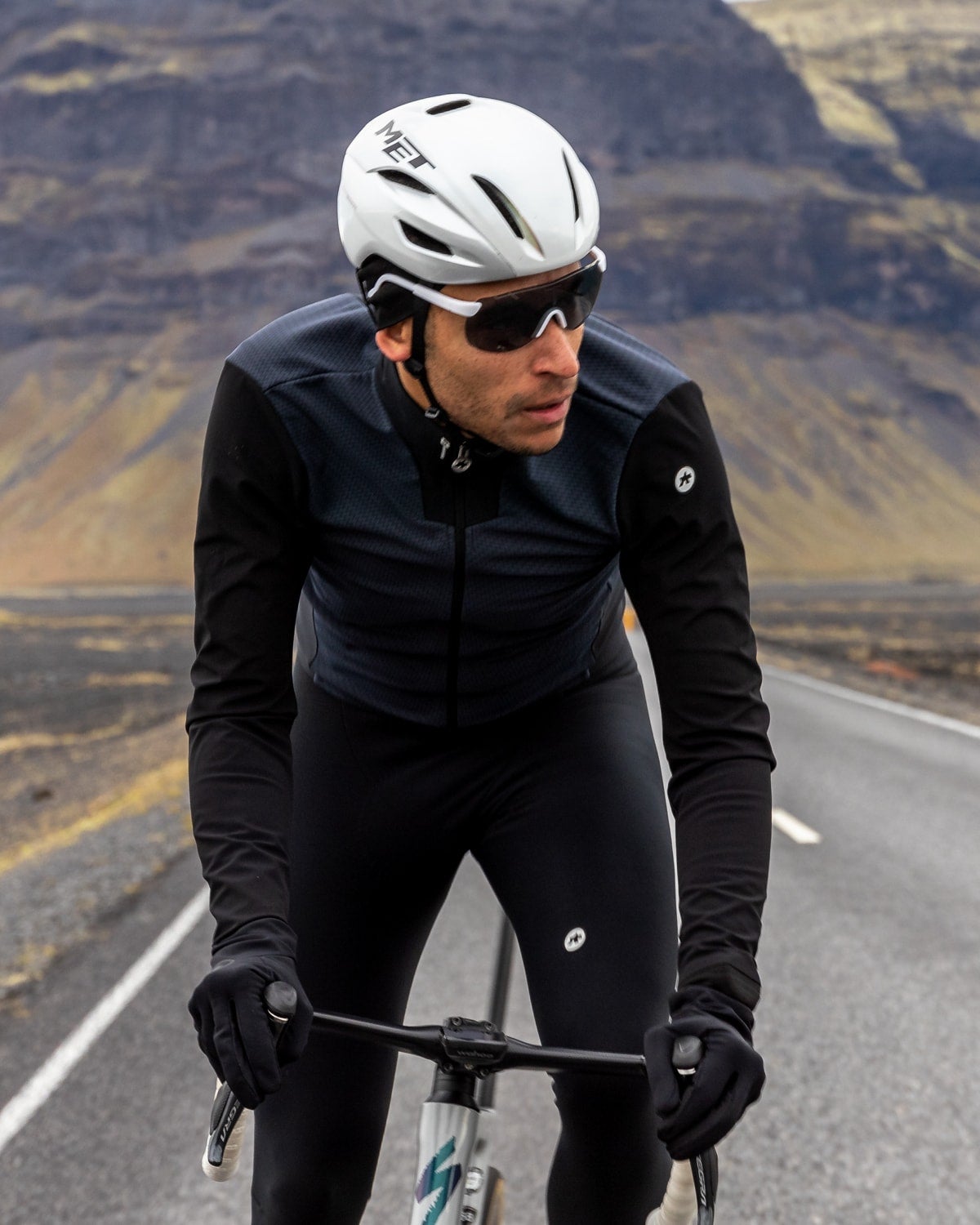 スイスのプレミアムサイクルウェア ASSOS（アソス） ポップアップ