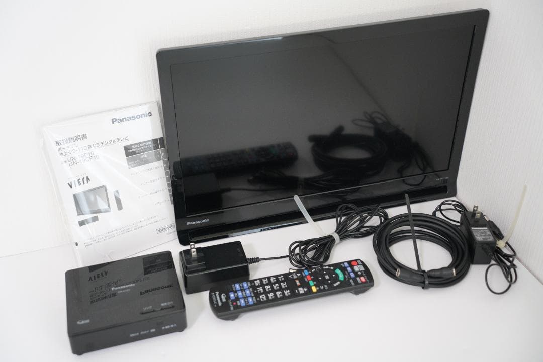 パナソニック　UN-19CF10D　UN-E10Sポータブルテレビ e-TREND｜パナソニック UN-10E11-W [10V型ポータブル地上・BS・110度CS