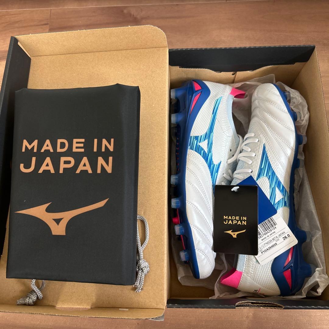 【新品未使用、箱、袋付き】モレリアネオ4β ジャパン JAPAN 26.0 Kemari87 KISHISPO / モレリア NEO 4 β JAPAN p1ga254060 ルビーレッド