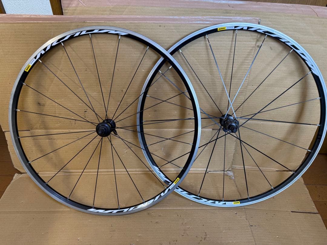 MAVIC AKSIUM アルミホイール前後セット　美品 マビック MAVIC AKSIUM 700C ホイールセット 9S 20H - メルカリ